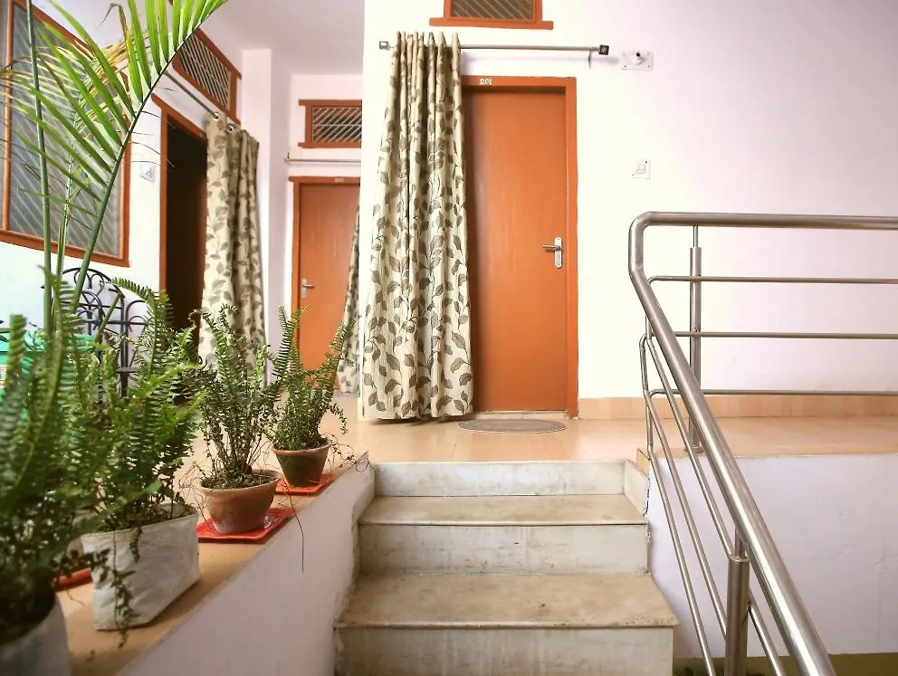 Bona Cafe Restaurant & Sala Guest House Βαρανάσι
