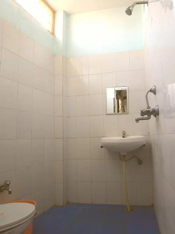 Bona Cafe Restaurant & Sala Guest House Βαρανάσι